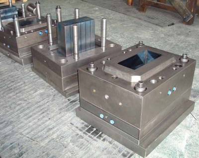 优质电池盒模具及电动车蓄电池盒模具 台州忠大忠亿塑模科技的领先产品与服务